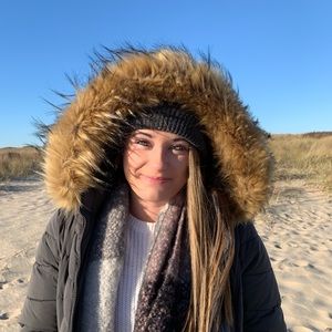 Meet your Posher, Kaitlyn